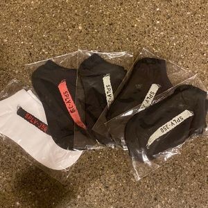 Yeezy socks 5 pair great comfortable socks 8-11 men’s size